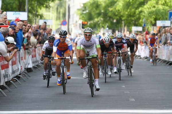 Kittel beats Renshaw and Cavendish for a famous win at Ster ZLM