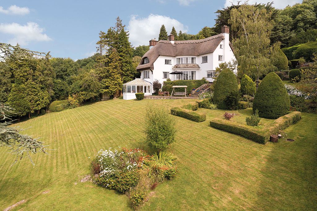 Arts & Crafts properties for sale: Totney House, Kingsdown, Corsham, bathroom, Wiltshire