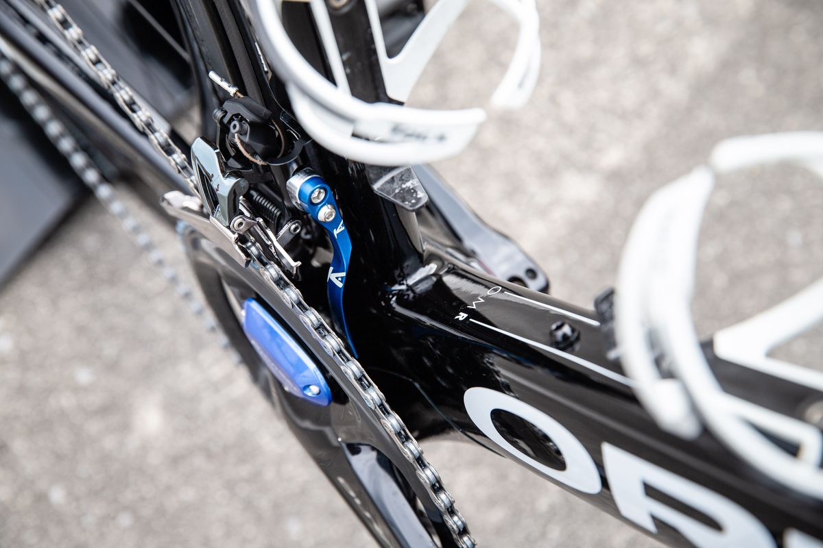 K-Edge provides United Healthcare with a colour-coordinated chain catcher