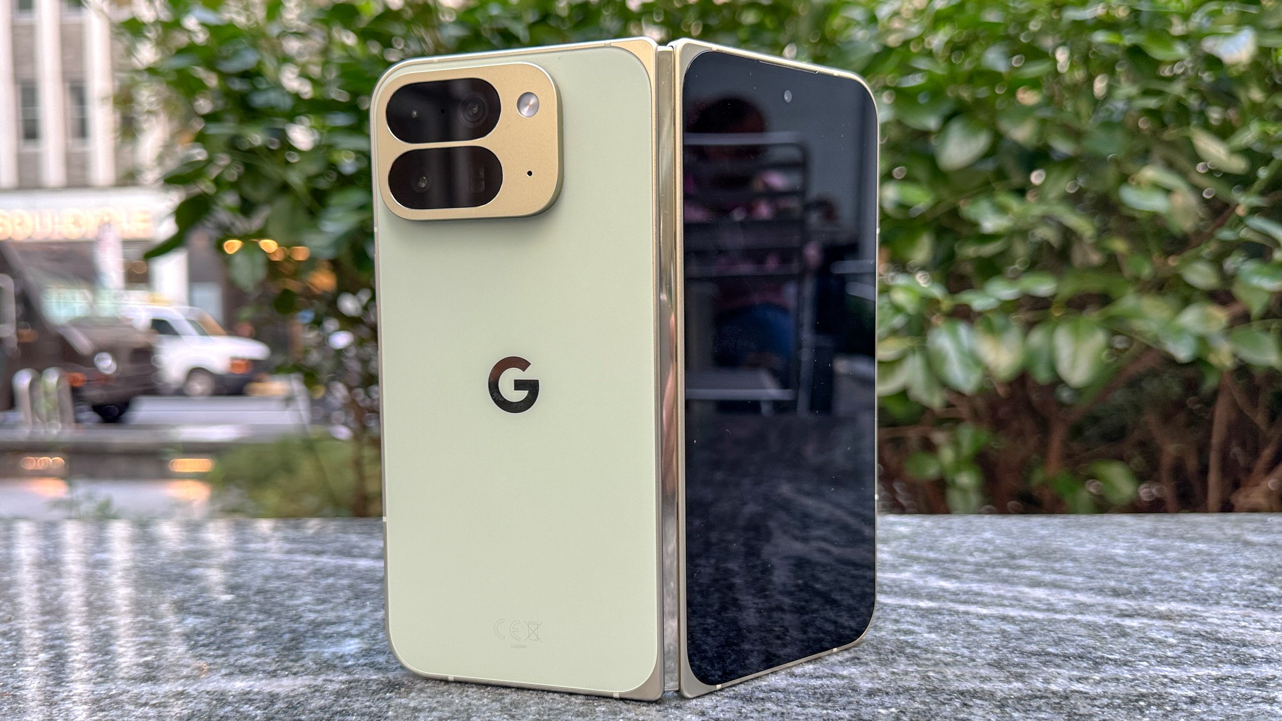 Pixel 10 Pro برابر در طول تست دوام منفجر شد. آیا هنوز باید آن را بخرید؟