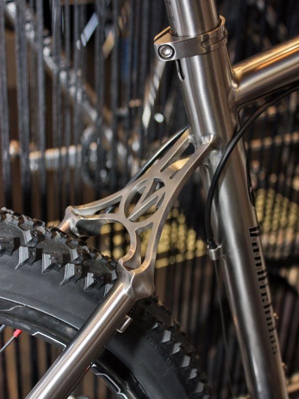 The flat plate seat stay yoke on the Van Nicholas Tuareg is visually striking but also supposedly lends a bit of comfort to the rear end.