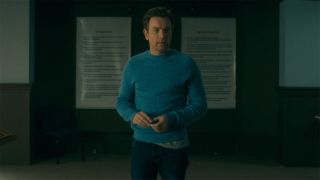 Danny Torrance (Ewan McGregor) celebrating eight years of sobriety in Doctor Sleep