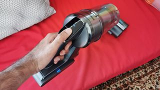 Samsung Jet 90 Cordless Vacuum being used in handheld mode