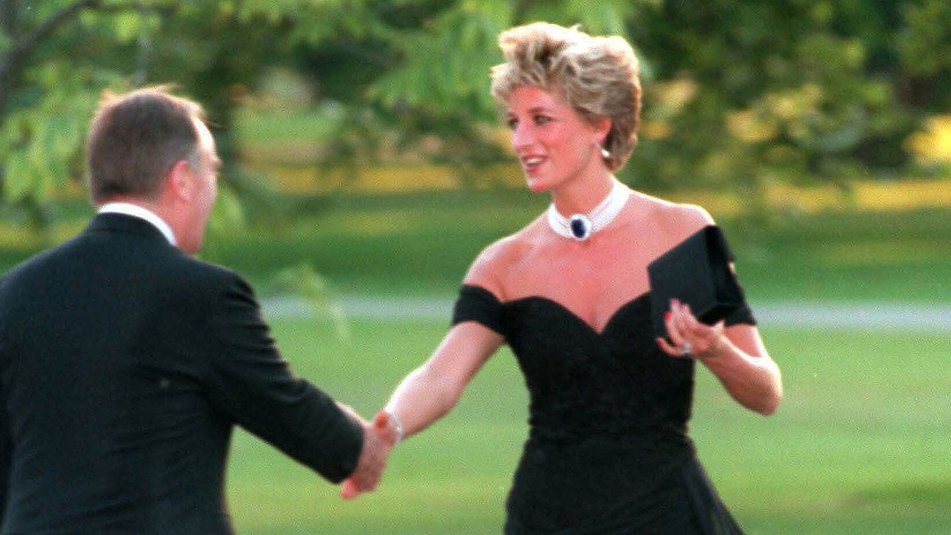 princess-diana-revenge-dress-the-story-behind-diana-s-iconic-dress