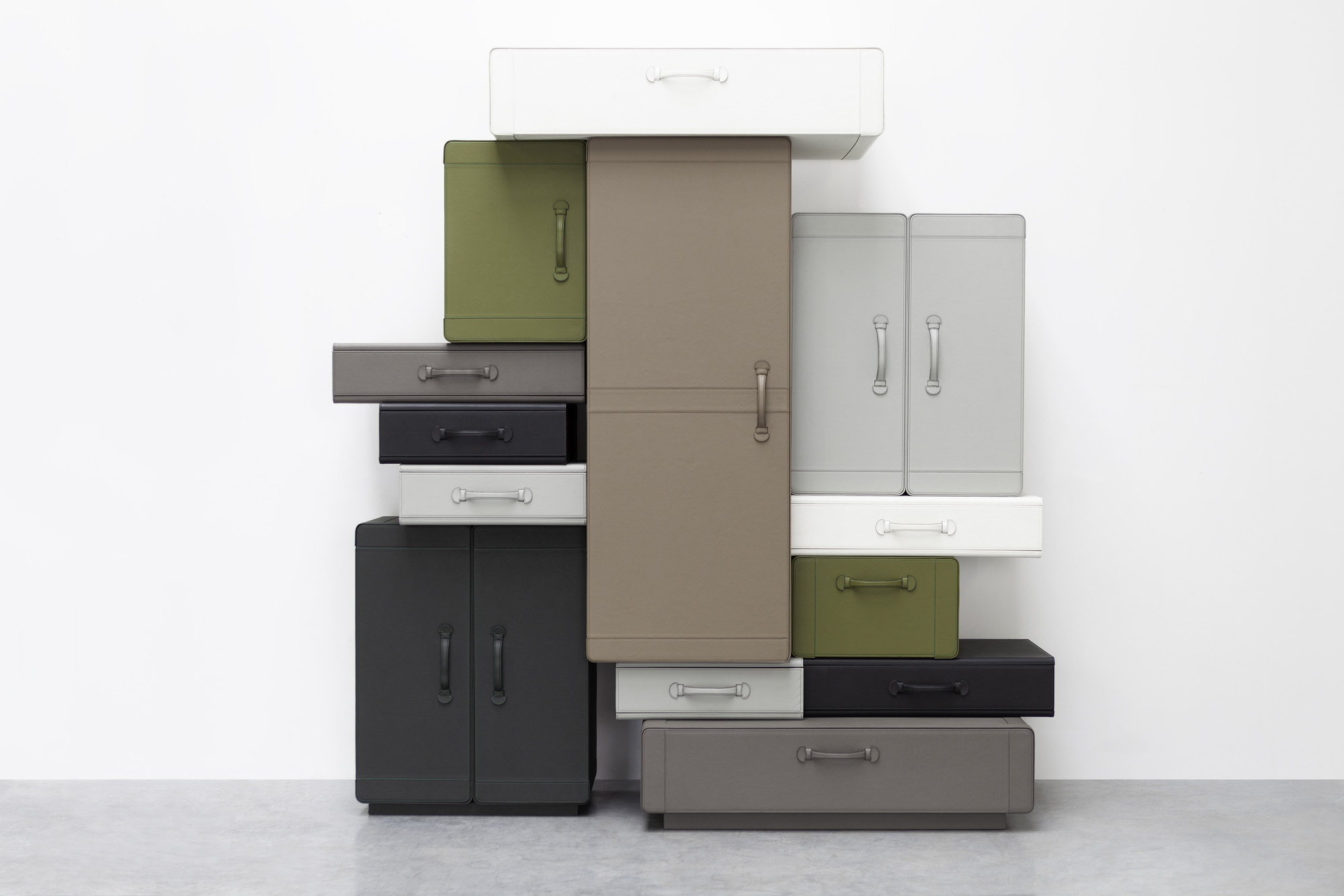 Standalone wardrobes in stack