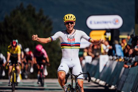 Tadej Pogačar wins stage 3 of 2026 Tour de France at Les Angles