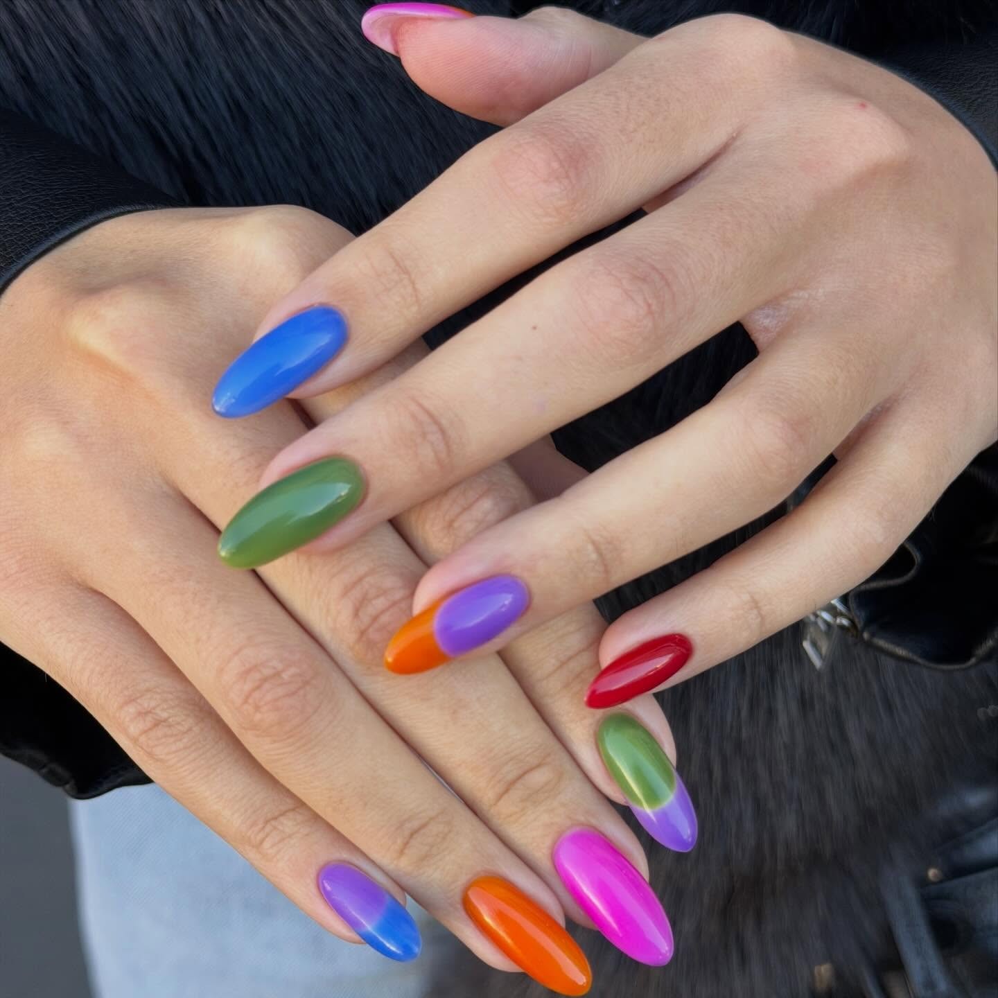Photo of a pill box manicure from nail artist Oksana Zavora