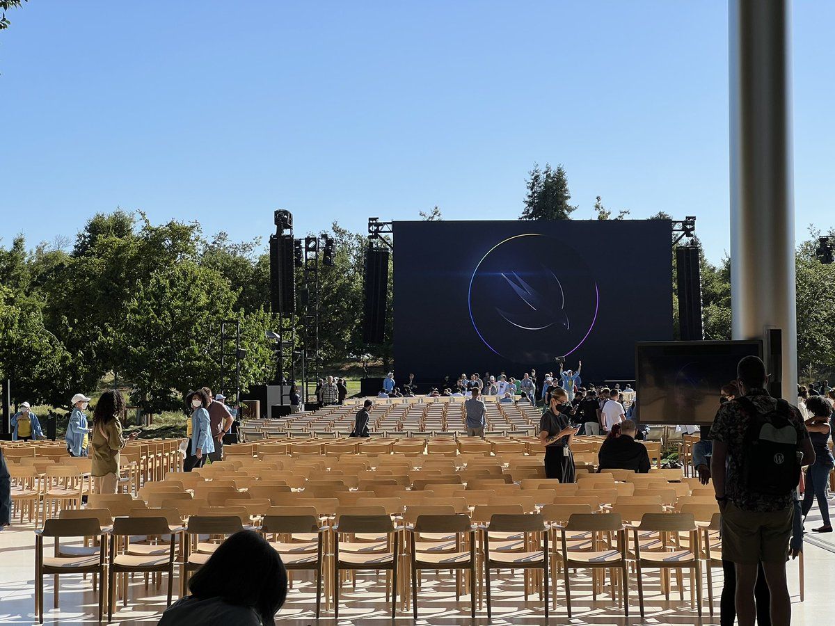 Wwdc Apple Park Outdoor Displays