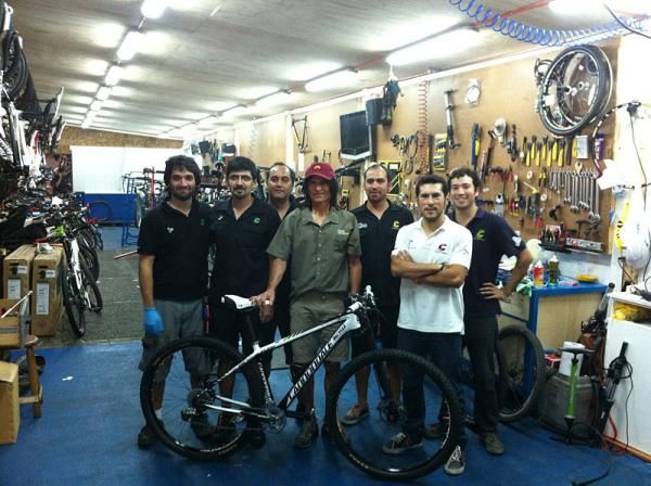 Tinker Juarez and the mechanics from Intercycles