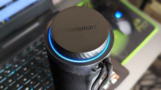 Tronsmart T7 portable Bluetooth speaker ring light on top