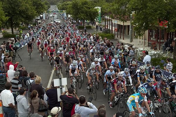 They're away, more than 160 riders leave Buninyong on the 163.2 kilometre 2011 Mars Australian Mens' Open Road Race Championship.
