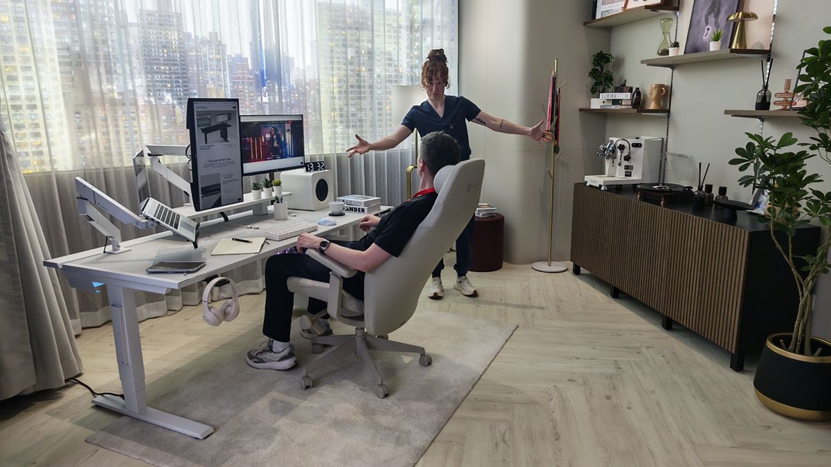 ‘Back pain in the morning? Can't touch your toes?' — An ergonomic expert shares tips to stay healthy if you're spending lots of time at your desk