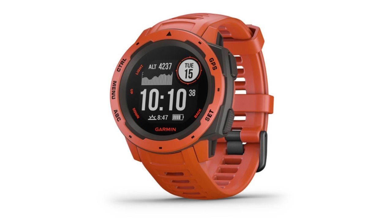 mejor GPS para senderismo: Garmin Instinct