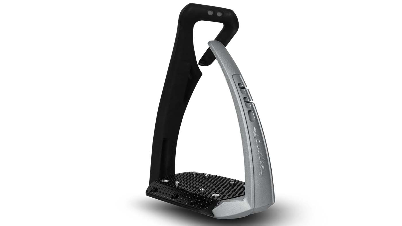 freejump technical stirrups
