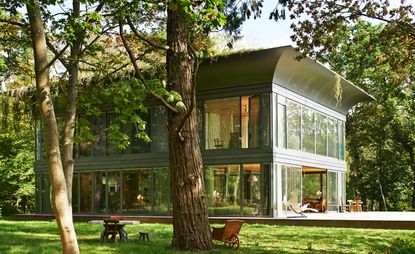 Philippe Starck's prototype for PATH exterior