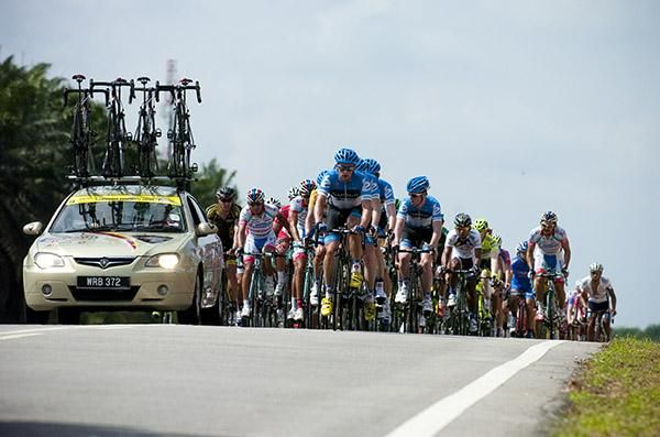 Garmin Barracuda on the front of the peloton early into the third stage.