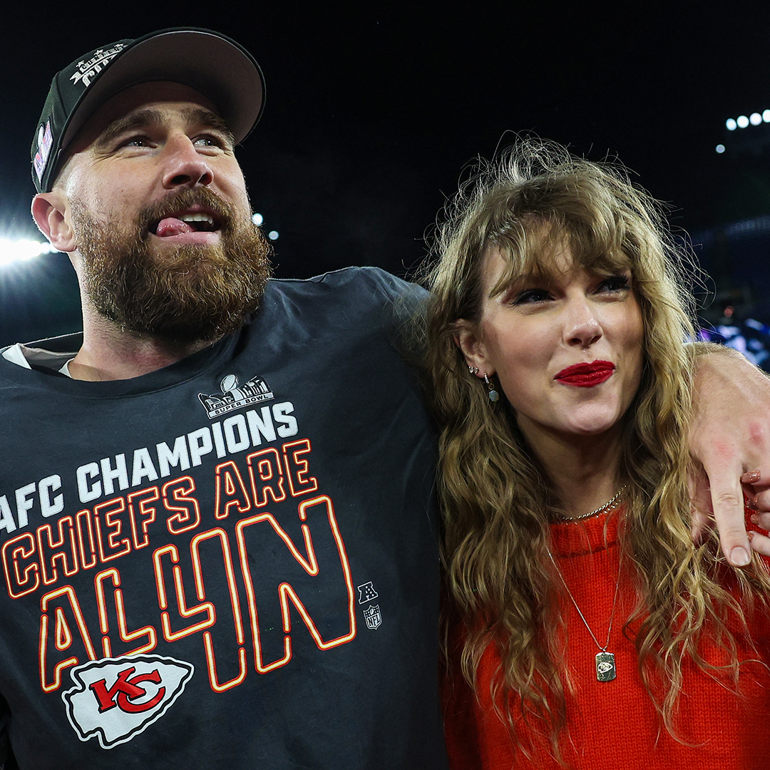 BALTIMORE, MARYLAND - JANUARY 28: Travis Kelce #87 of the Kansas City Chiefs (L) celebrates with Taylor Swift after defeating the Baltimore Ravens in the AFC Championship Game at M&amp;T Bank Stadium on January 28, 2024 in Baltimore, Maryland. (Photo by Patrick Smith/Getty Images)