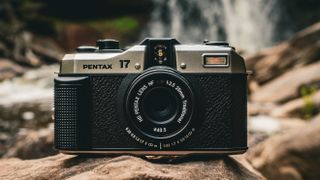 Pentax 17