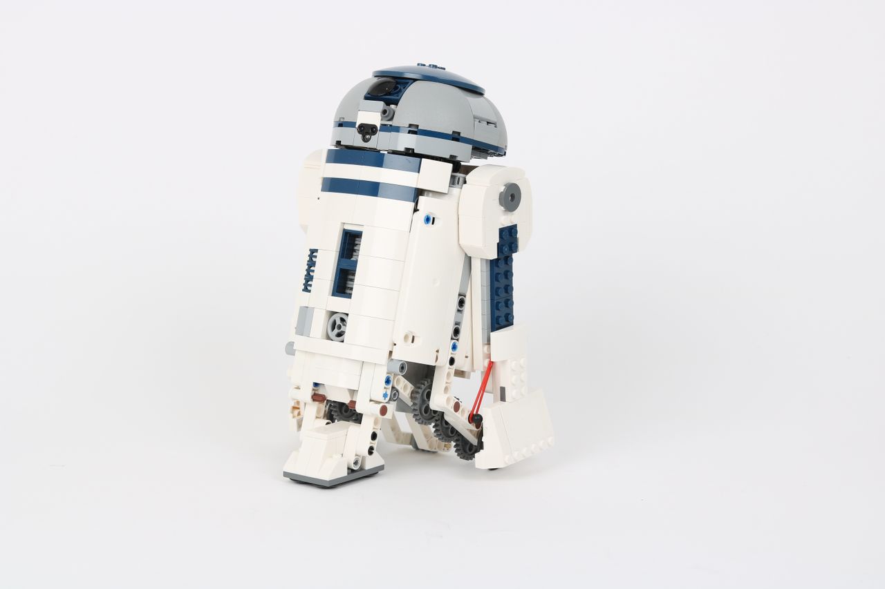 Here's one look at at an R2-D2 that could have been.