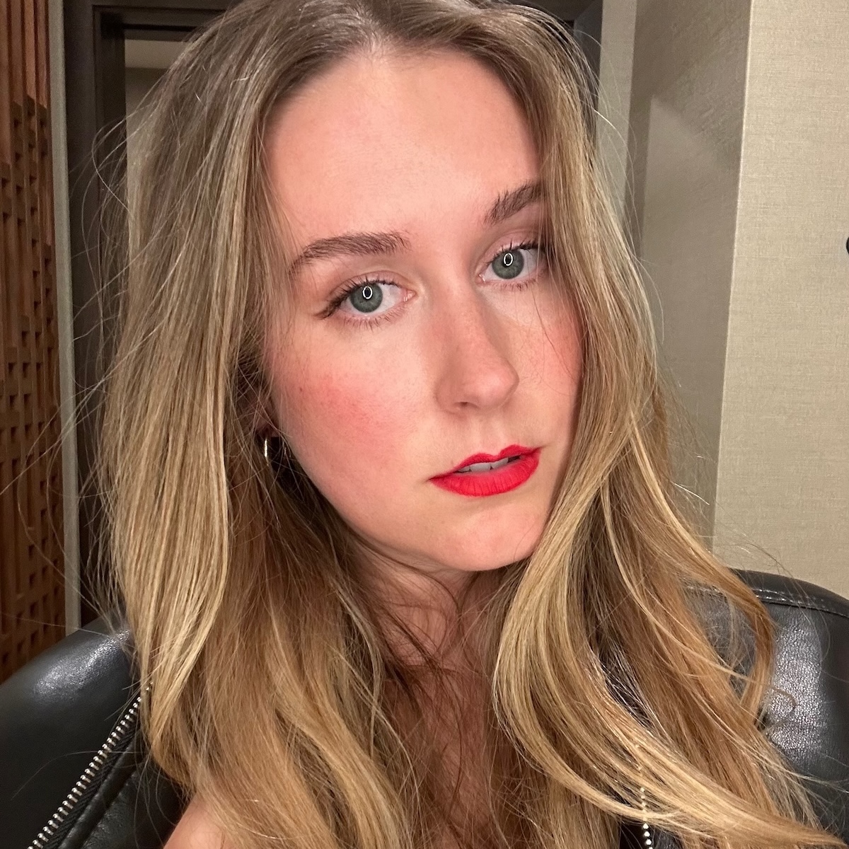 Beauty editor Kaitlyn McLintock wearing Sephora Collection