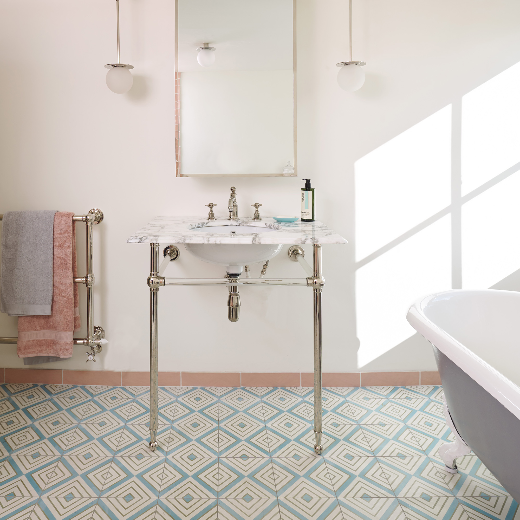 Bathroom tile trends 2024 - 8 inspiring new looks | Ideal Home