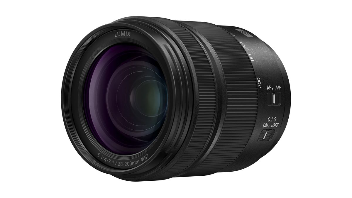 Panasonic LUMIX S 28-200mm F4-7.1 MACRO lens on a white background