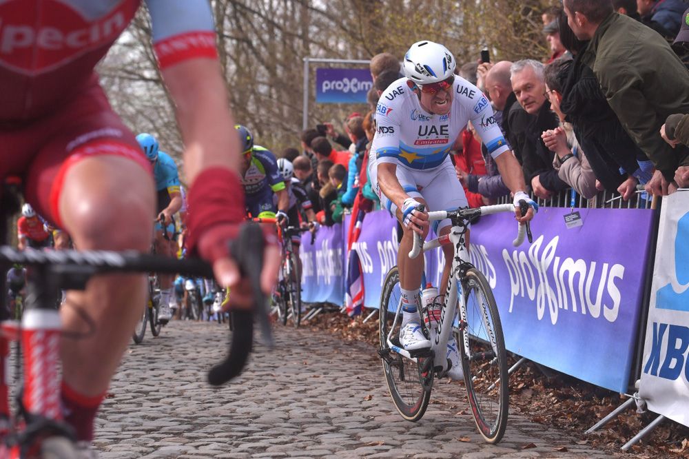 Alexander Kristoff (UAE Team Emirates) went deep but lost contact