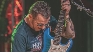Gary Hoey plays his 1996 One-Off Blue Flame S-type, made by Russ Ng
