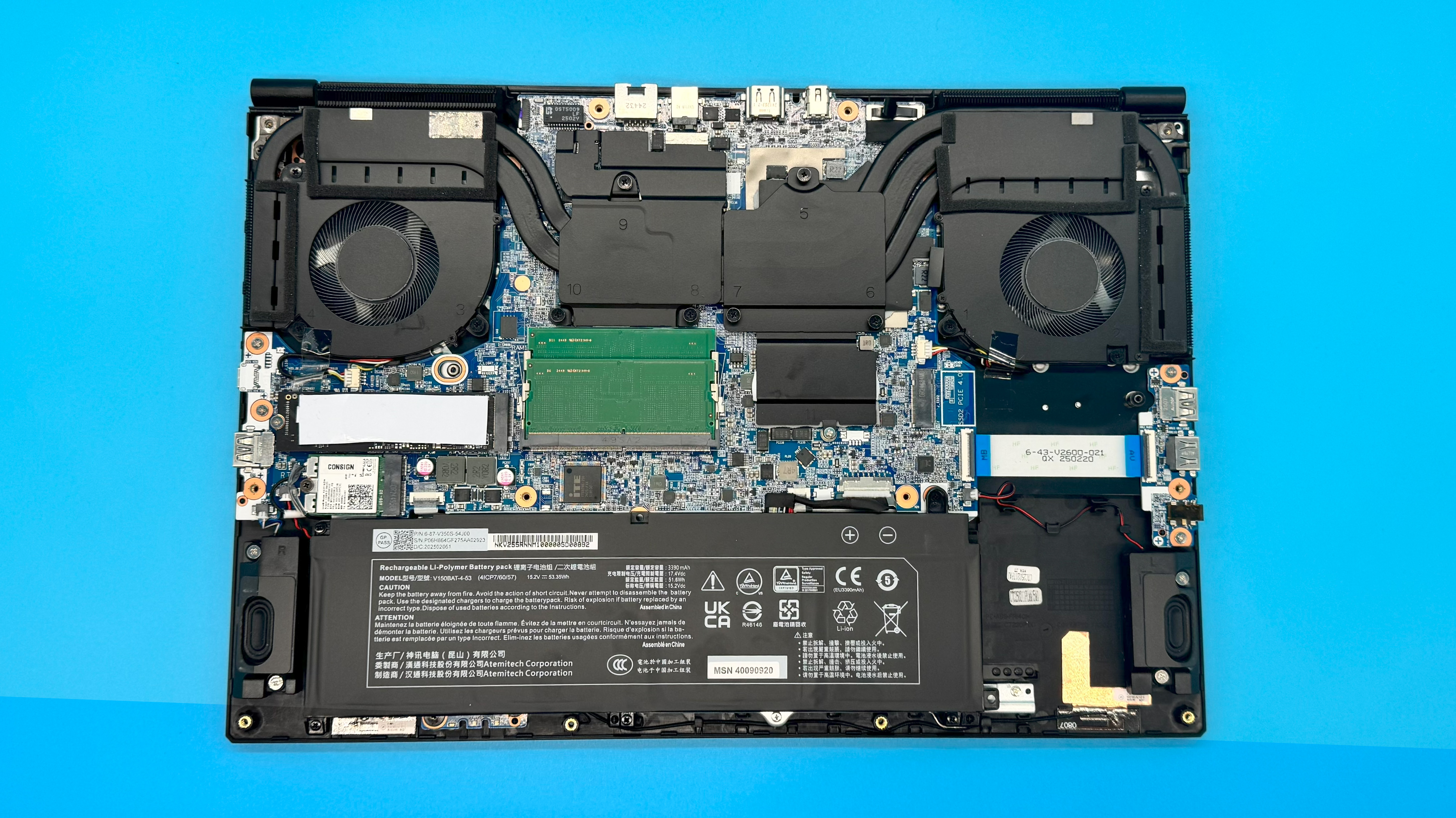 Photos of the back of the Medion Erazer Deputy 15 P1 laptop