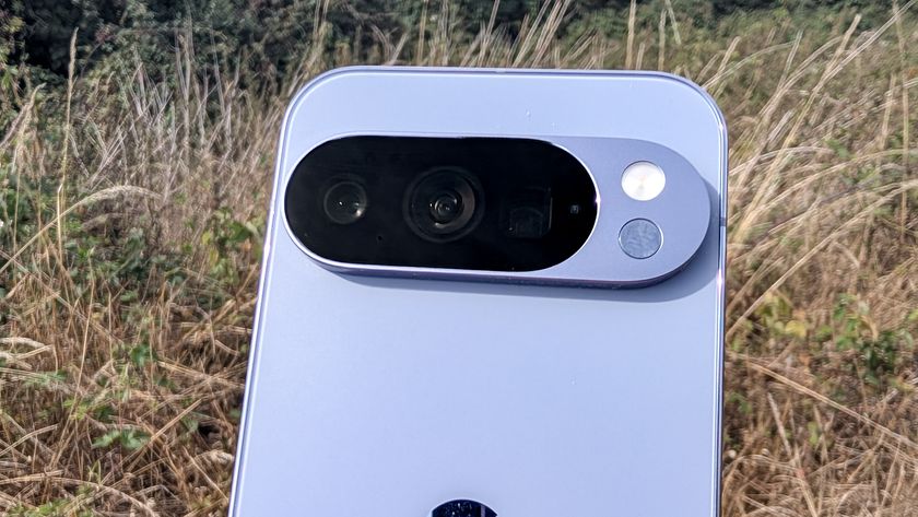 Google Pixel 10 pro moonstone review images 