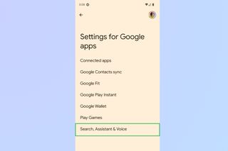 A screenshot of the Settings for Google apps menu with Search, Assistant and Voice highlighted by a green square.