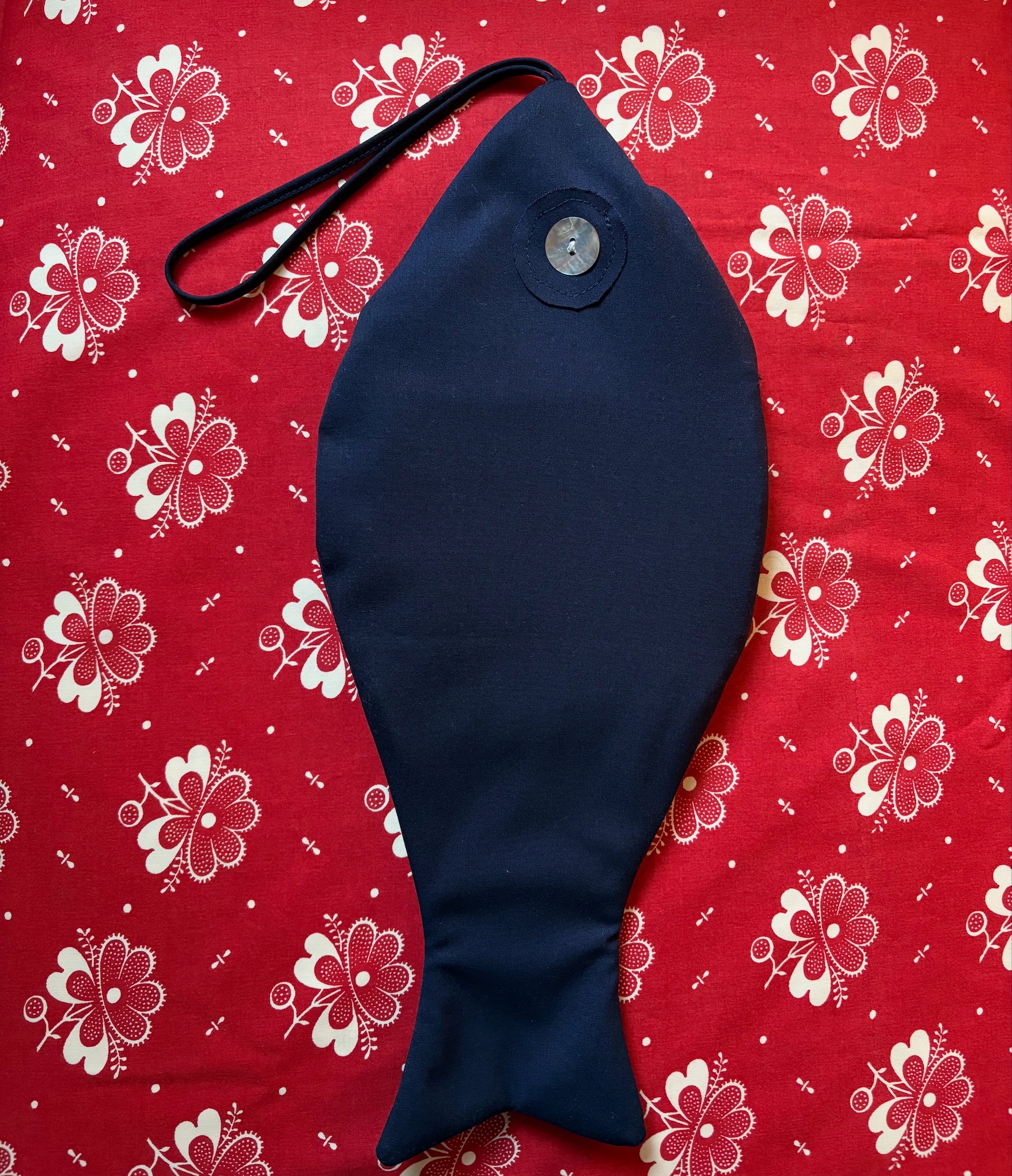 Tonset Road, Fish Bag in Navy