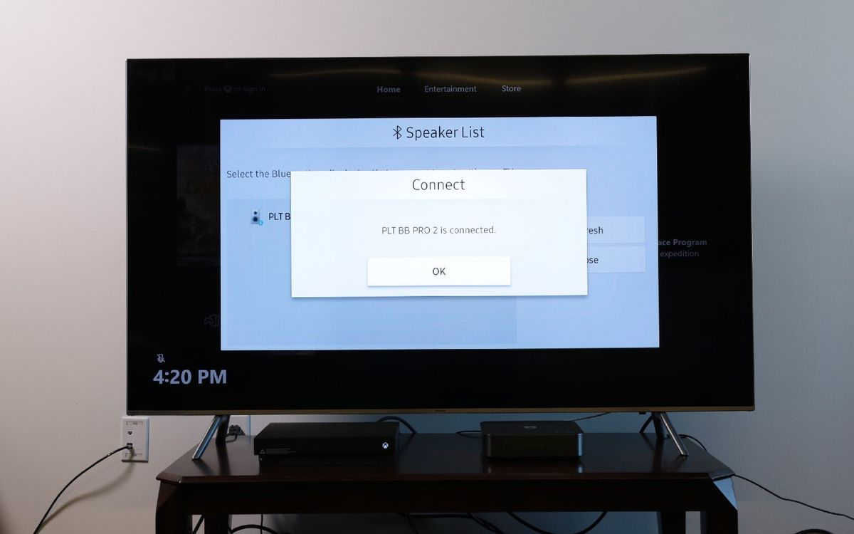 Как экран телефона вывести на телевизор самсунг. Самсунг смарт ТВ блютуз. Bluetooth для телевизора Samsung. Блютуз для телевизора самсунг. Samsung Smart TV телевизор Bluetooth.