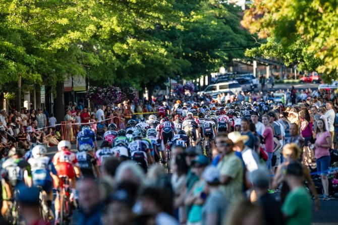 Big crowds in Bend for tonights crit.