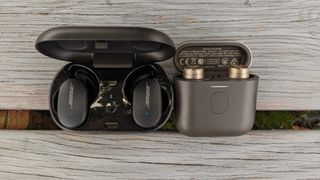 Bowers & Wilkins PI7 vs. Bose QuietComfort Earbuds