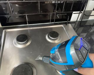 Image of Bissell PowerFresh being used on hobs