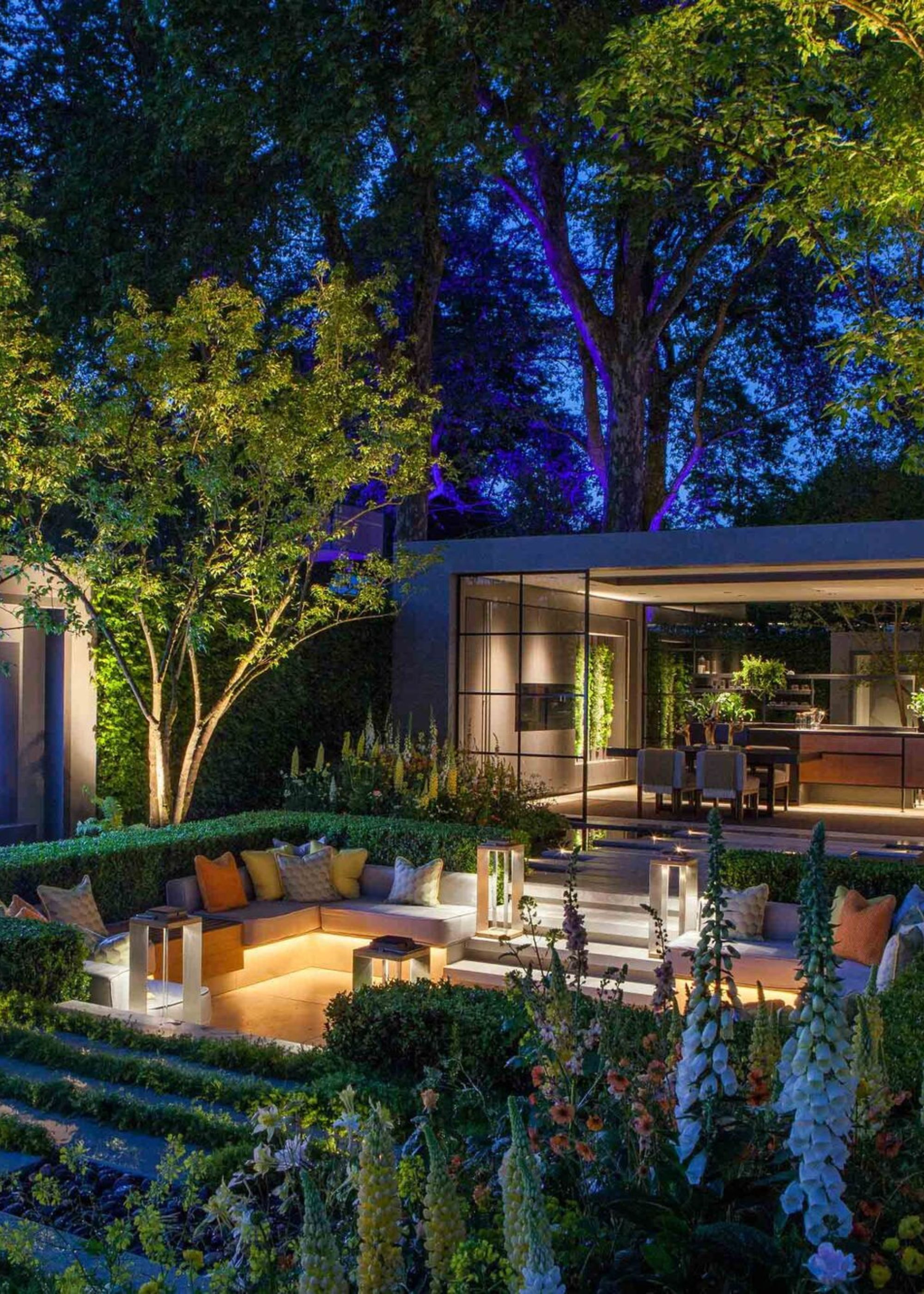 5 Tricks to Make Your Garden Lighting Feel 'Layered'