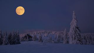 How to photograph the Moon