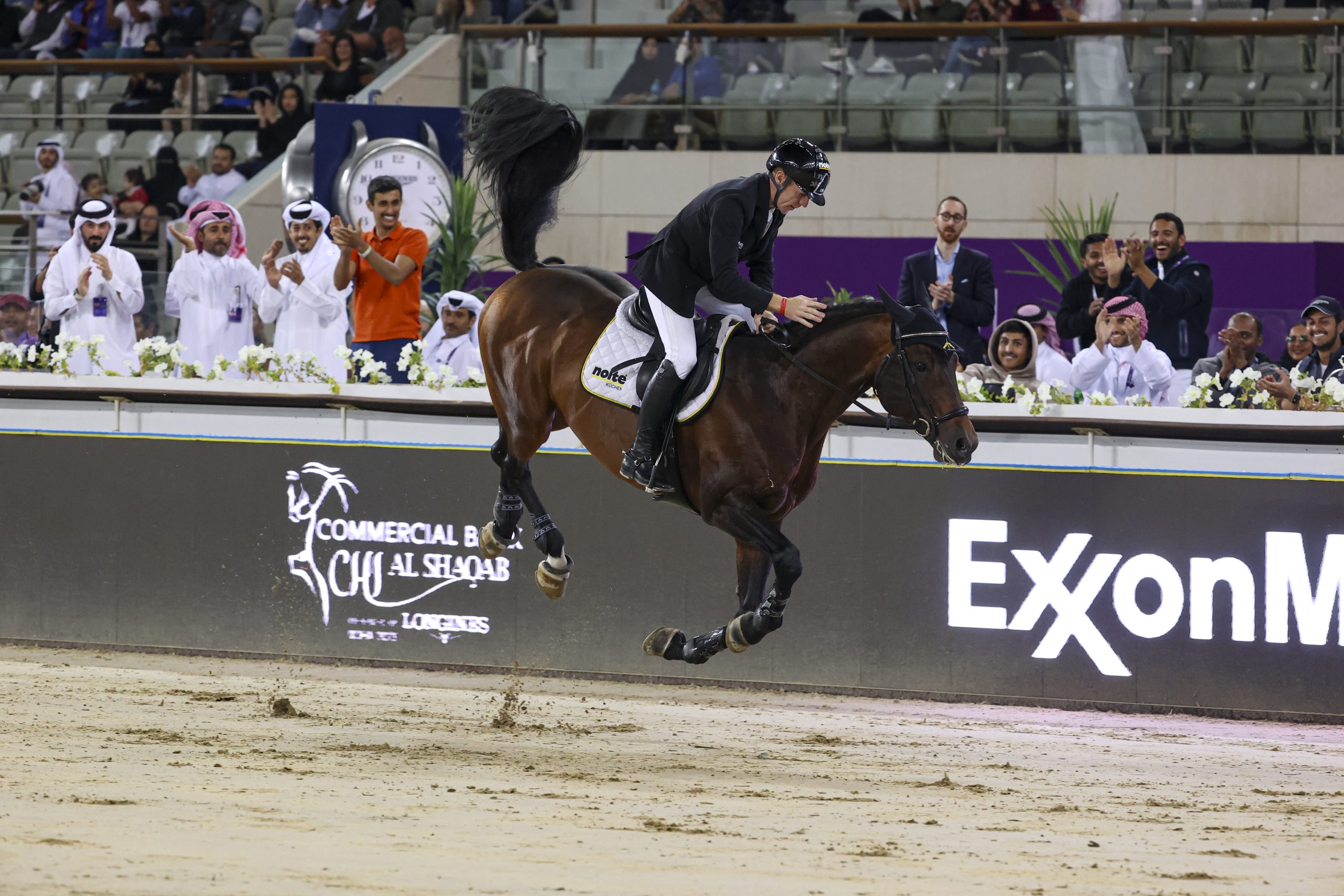 Marcus Ehning on Stargold