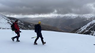 how to read an avalanche forecast: continuing assessment while on the hill