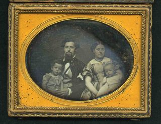 A photos of an unidentified Civil War family.