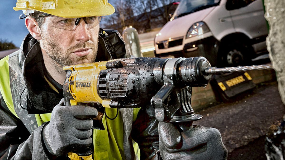 hammer drill with chisel action