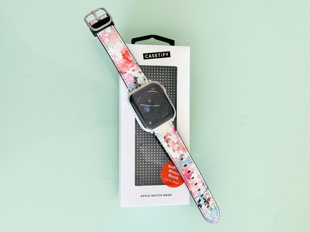 Casetify Saffiano Watch Band for Apple Watch review: Looking good