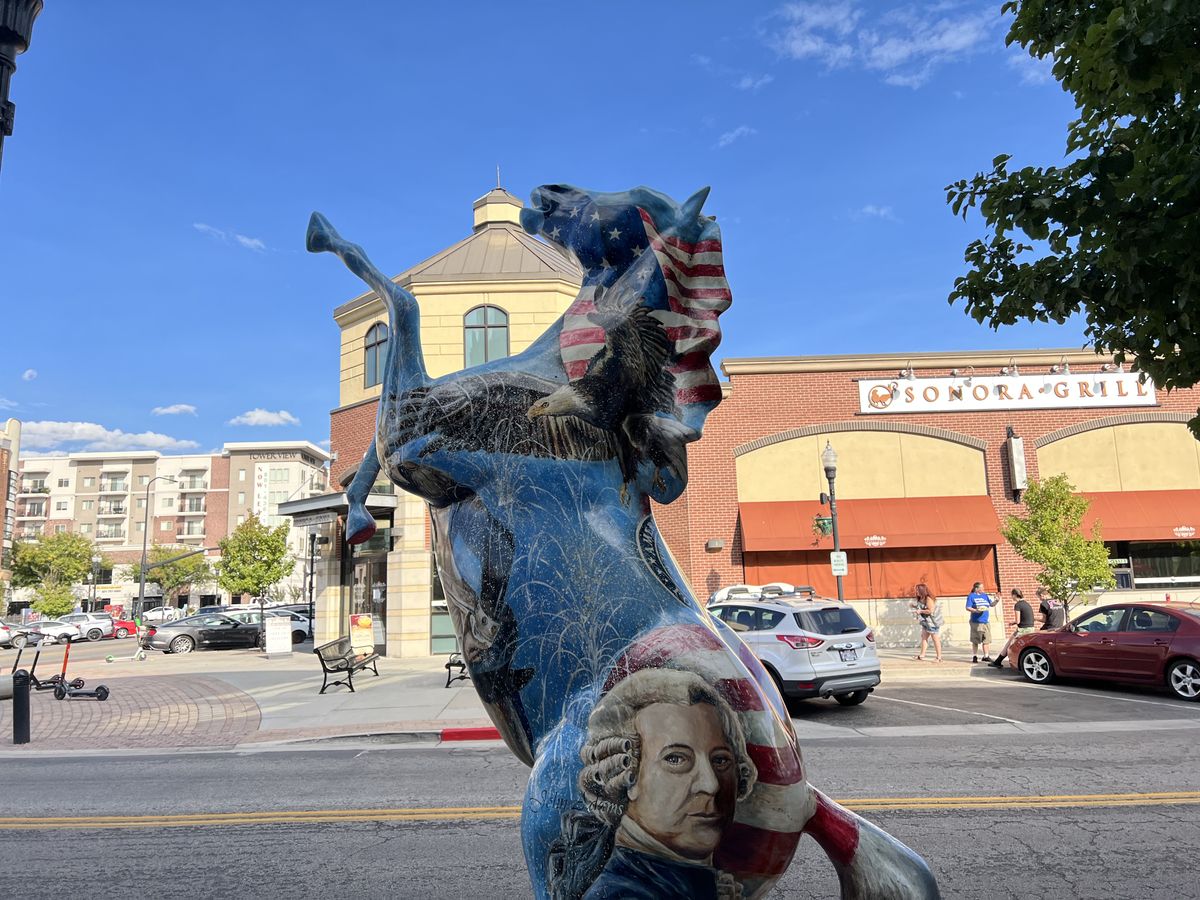 photo of a horse sculpture in the standard photographic style