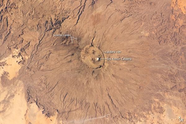 emi-koussi-volcano-chad-110214-02