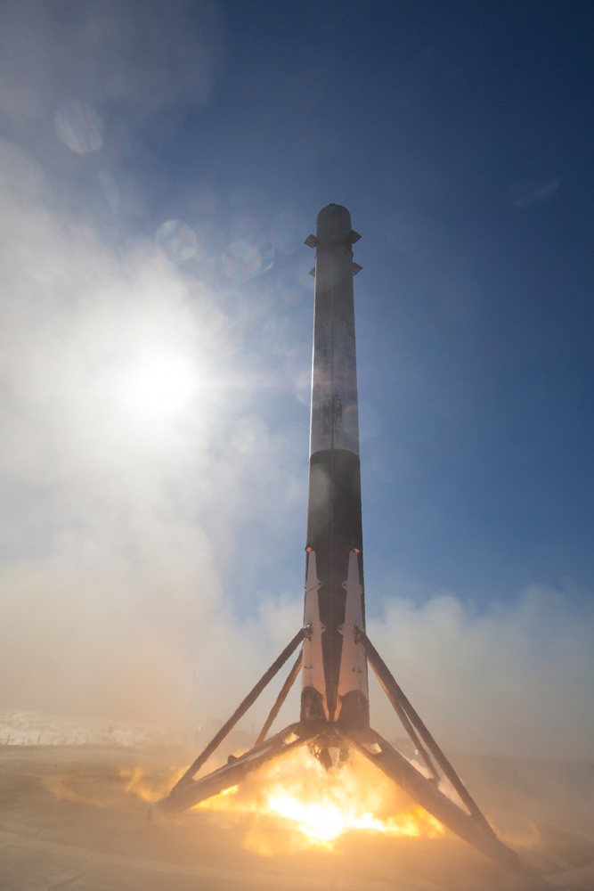 Photos: SpaceX Falcon 9 Rocket Launch and Landing for CRS-8 Mission | Space