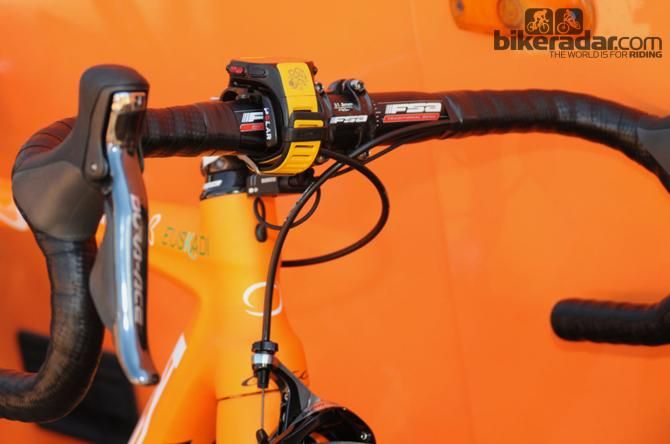 Rub&eacute;n P&eacute;rez (Euskaltel-Euskadi) was getting into the Tour mode with the special edition Polar RC3 Bike GPS watch. We&rsquo;re not sure what proportion of the aero advantage of the new Orca frame is offset against the mounting