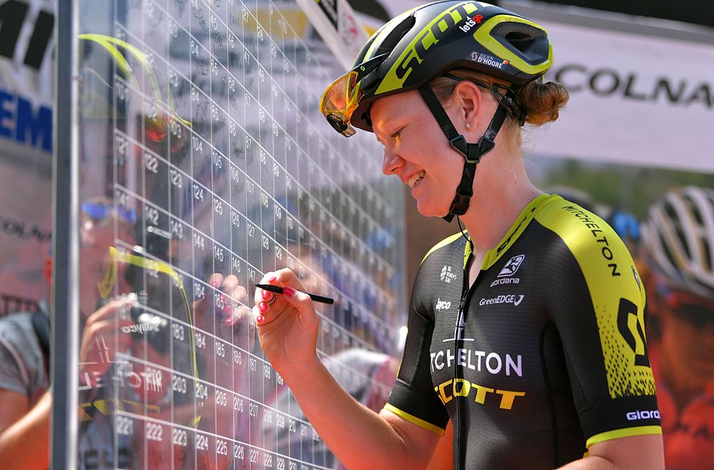 Jolien D'hoore (Mitchelton-Scott) at the start of stage 3 at the 2018 Giro Rosa