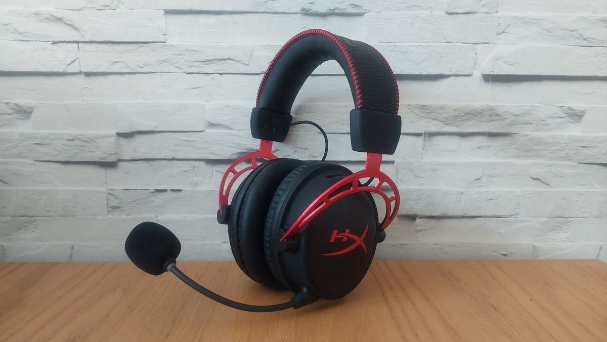 HyperX Cloud Alpha Wireless review: Superb audio & a magic battery spoiled  by a bad mic