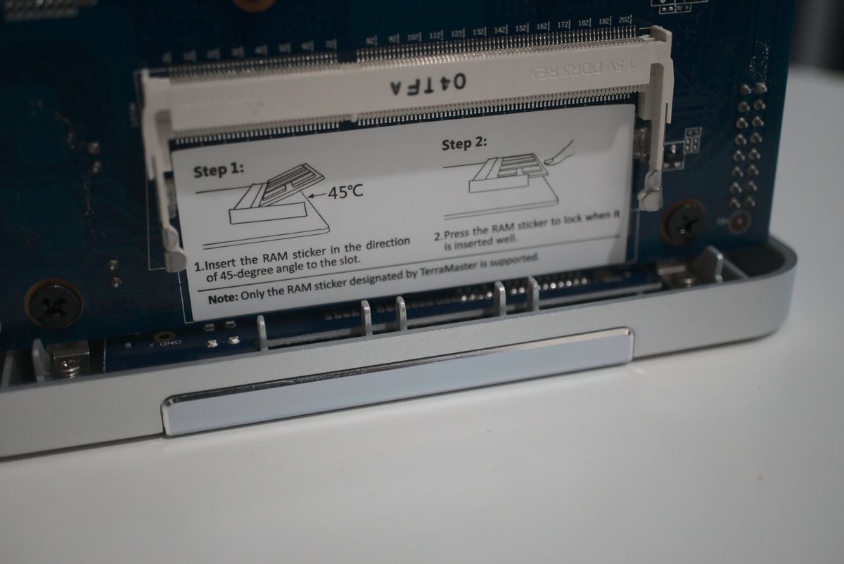 TerraMaster F5-221